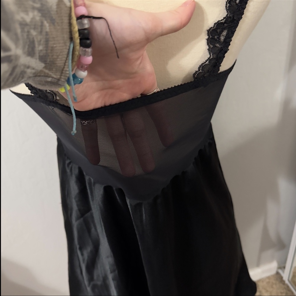 Vintage 1980’s Victoria’s Secret Satin & Lace Lingerie - Picture 5 of 8